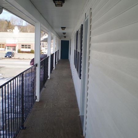 Sunset Inn Lee Exterior photo